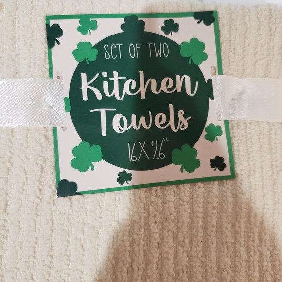 2pc Kitchen Towels St Patrick's Day Green Shamrock Wreath Embroidered New - Picture 3 of 3